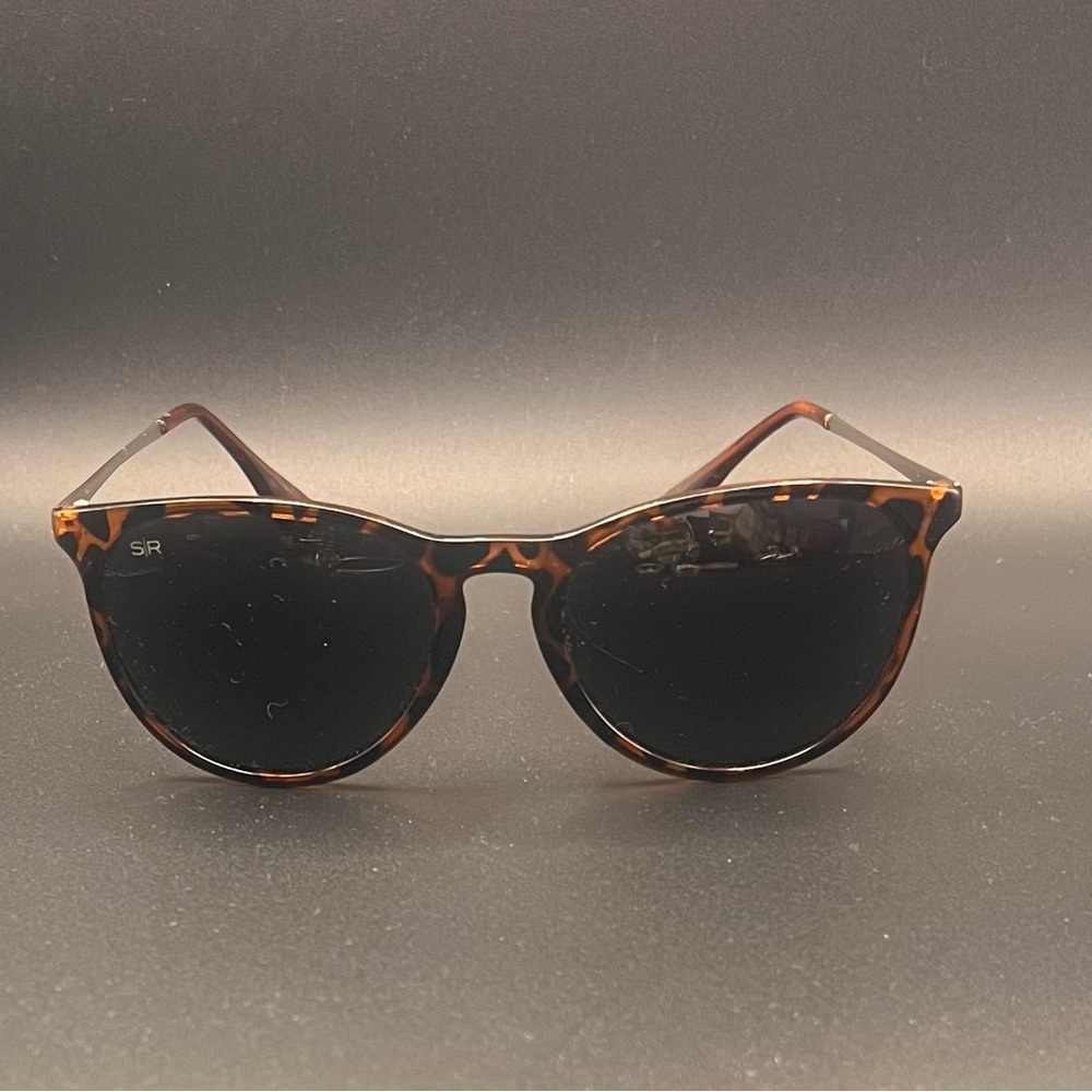 Classic Tortoise Shell Sunglasses - image 2